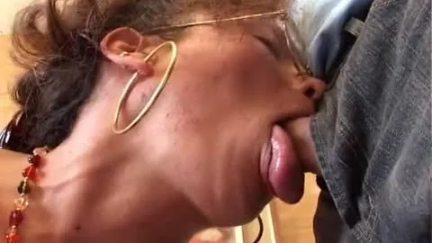 Tilf Sucks&acquires nailed By neighbor