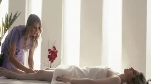 breasty TS Masseuse Casey Kisses bonks TS Ella Hollywoods wazoo