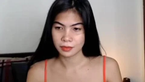 pretty lady-man Pinay babe Masturbating On webcam