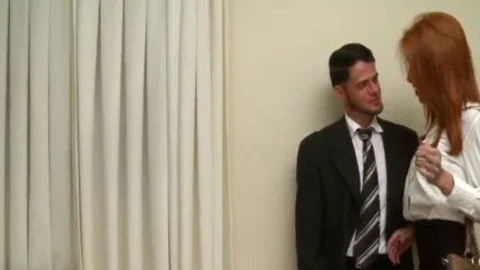 Raul Montana bangs A Feminine Ts Beatrice Andrade