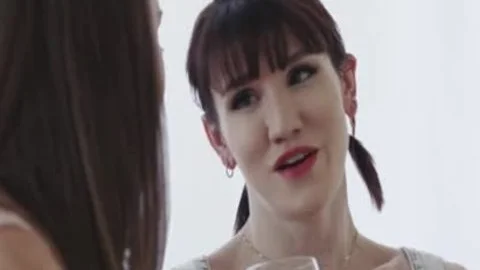 Chanel Preston widens Her Legs And Let TBabe Lena Kelly bangs Her cunt