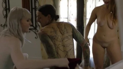 Trans Sensual: American Lianna Lawson smashed by big dick guy