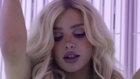 Trans Angels: Trans Temptress Angelica's Wild Encounter