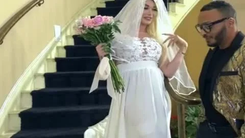 recent Bride acquires A oral From Hubby