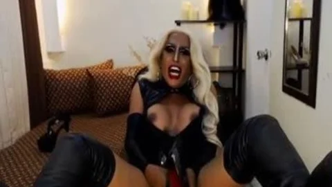 tranny In Leather Cums In High Heel