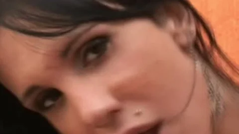 Experienced shelady likes fucking young penis - shelady bang Fest