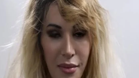 sleazy spouse finally receives A Chance To gangbang TBabe Jessica Fox